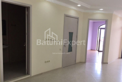 Квартира 74 м² - Юр'ївська, Батумі, Грузія