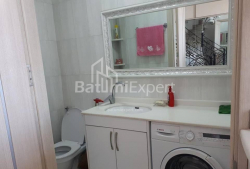 Квартира 4-комн 75 м² - Юр'ївська, Батумі