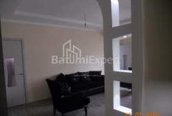 Квартира 3-комн 60 м² - Генерала Аслана Абашидзе, Батумі