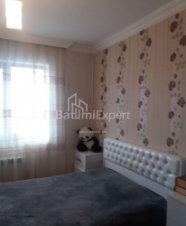 Квартира 3-комн 85 м² - Давида Агмашенеблі, Батумі