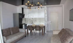 Квартира 3-комн 80 м² - Зураба Горгiладзе, Батумі