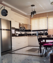 Квартира 5-комн 200 м² - Шерифа Хімшіашвілі, Батумі