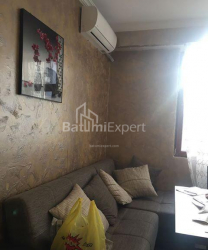 Квартира 4-комн 86 м² - Ангiса, Батумі