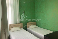Квартира 3-комн 168 м² - Зураба Горгiладзе, Батумі