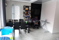 Квартира 6-комн 110 м² - Іване Джавахишвілі, Батумі