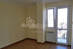 Квартира 2-комн 46 м² - Юр'ївська, Батумі