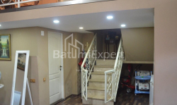 Квартира 4-комн 119 м² - Іллі Чавчавадзе, Батумі