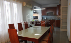 Квартира 4-комн 123 м² - Юр'ївська, Батумі