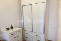 Квартира 2-комн 38 м² - Шерифа Хімшіашвілі, Батумі