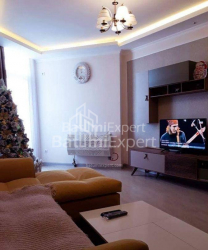 Квартира 2-комн 56 м² - Oлександра Пушкiна, Батумі