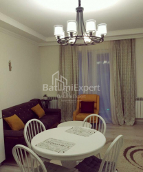 Квартира 3-комн 78 м² - Юр'ївська, Батумі