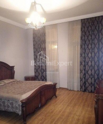 Квартира 4-комн 116 м² - Oлександра Пушкiна, Батумі