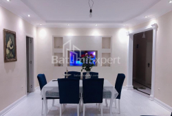 Квартира 4-комн 86 м² - Oлександра Пушкiна, Батумі