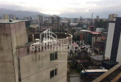 Квартира 3-комн 68 м² - Юр'ївська, Батумі