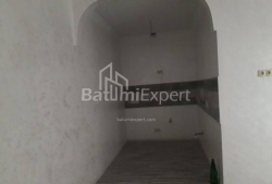 Квартира 3-комн 42 м² - Фрiдiона Халвашi, Батумі