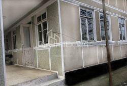 Приватний будинок 4-комн 120 м² - Юр'ївська, Батумі