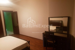 Квартира 3-комн 100 м² - Юр'ївська, Батумі