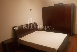 Квартира 3-комн 100 м² - Юр'ївська, Батумі