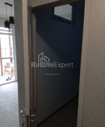 Квартира 3-комн 48 м² - Петра Мелiкiшвiлi, Батумі