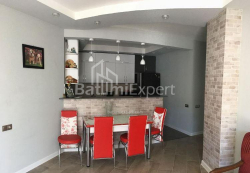 Квартира 4-комн 126 м² - Юсуфа Кобаладзе, Батумі
