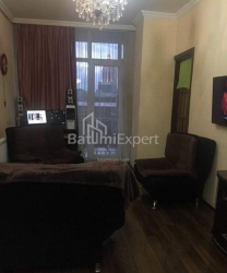 Квартира 3-комн 70 м² - Царя Парнаваза, Батумі