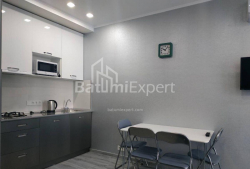 Квартира 2-комн 35 м² - Ніко Піросмані, Батумі