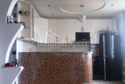 Квартира 3-комн 84 м² - Юр'ївська, Батумі