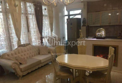 Квартира 3-комн 116 м² - Вахтанга Горгасалі, Батумі