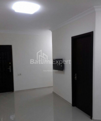 Квартира 2-комн 37 м² - Юсуфа Кобаладзе, Батумі