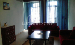 Квартира 3-комн 80 м² - Шерифа Хімшіашвілі, Батумі