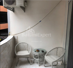 Квартира 3-комн 65 м² - Зураба Горгiладзе, Батумі