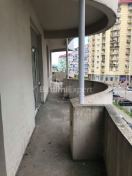 Квартира 380 м² - Зураба Горгiладзе, Батумі, Грузія