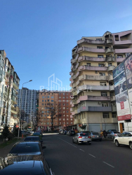 Квартира 6-комн 380 м² - Зураба Горгiладзе, Батумі