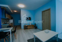 Квартира 2-комн 58.4 м² - Шерифа Хімшіашвілі, Батумі