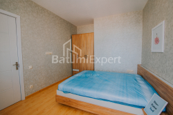 Квартира 2-комн 67 м² - Шерифа Хімшіашвілі, Батумі