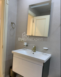Квартира 3-комн 82 м² - Еквтіме Такаішвілі, Батумі