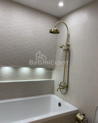 Квартира 3-комн 82 м² - Еквтіме Такаішвілі, Батумі