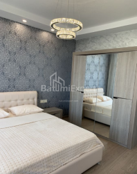 Квартира 3-комн 82 м² - Еквтіме Такаішвілі, Батумі