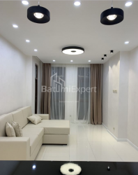 Квартира 3-комн 82 м² - Еквтіме Такаішвілі, Батумі