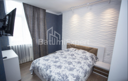 Квартира 3-комн 73 м² - Ніко Піросмані, Батумі