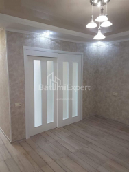 Квартира 2-комн 44 м² - Юсуфа Кобаладзе, Батумі