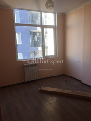 Квартира 3-комн 76 м² - Ніко Піросмані, Батумі