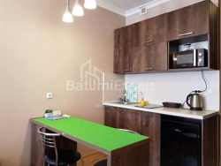 Квартира 1-комн 29 м² - Зураба Горгiладзе, Батумі