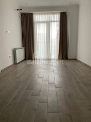 Квартира 2-комн 48 м² - Зураба Горгiладзе, Батумі