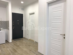 Квартира 2-комн 48 м² - Зураба Горгiладзе, Батумі