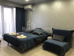 Квартира 1-комн 38 м² - Шерифа Хімшіашвілі, Батумі