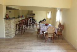 Приватний будинок 12-комн 500 м² - Мачаваріані, Батумі
