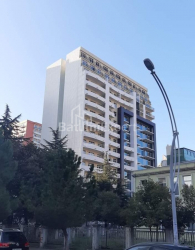 Квартира 2-комн 40 м² - Вахтанга Горгасалі, Батумі