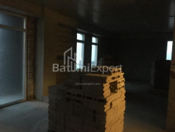 Квартира 3-комн 79 м² - Зураба Горгiладзе, Батумі
