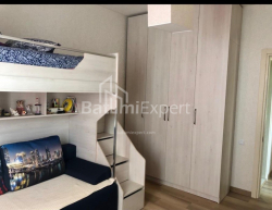 Квартира 3-комн 85 м² - Петра Багратіоні, Батумі